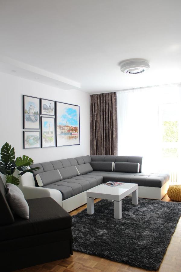 Apartmán Ramonda - New Bělehrad Exteriér fotografie